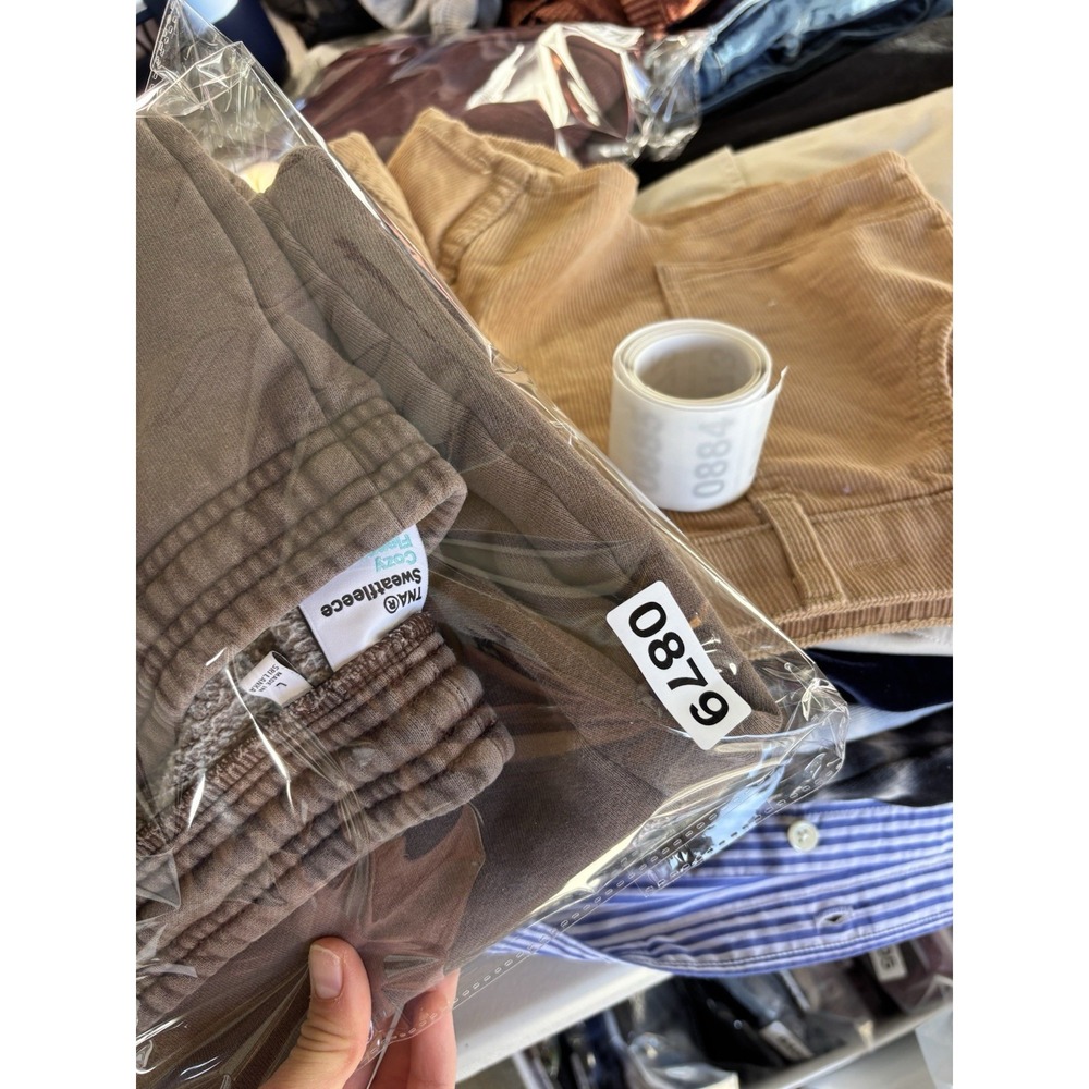 Aritzia TNA Women's Sweatfleece Cozy Fleece Boyfriend Sweatpants Brown Size L - Picture 11 of 11